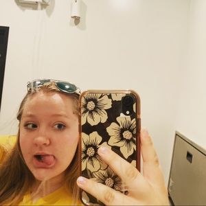 Meet your Posher, Madelyn